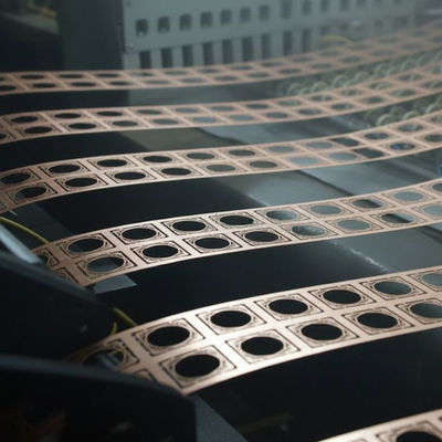 Непрерывное травление металла методом рулон-к-рулону для прецизионных металлических деталей